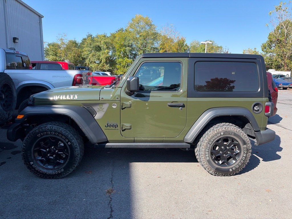 Used 2023 Jeep Wrangler Sport AWD/4WD image 2