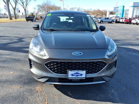 Used 2020 Ford Escape S image 2