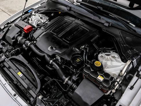 Used 2018 Jaguar XF Portfolio RWD image 62