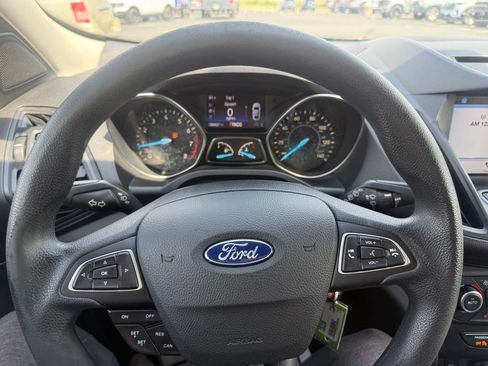 Certified 2018 Ford Escape SE w/ SE Sync 3 Package FWD image 24