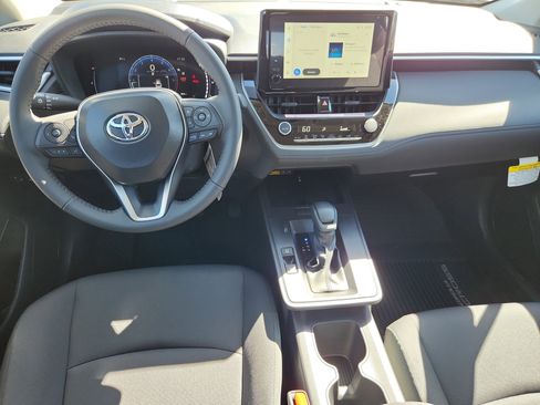 New 2026 Toyota Corolla Cross LE w/ Moonroof Package image 9