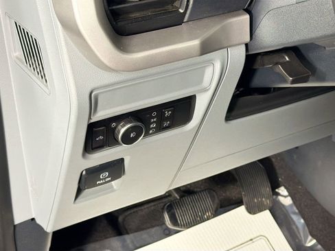 Used 2023 Ford F150 XLT w/ Trailer Tow Package image 10