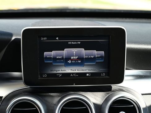 Used 2017 Mercedes-Benz C 300 4MATIC Sedan image 26