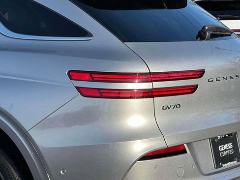 Used 2023 Genesis Electrified GV70 AWD/4WD image 8