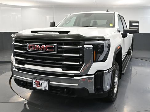 Used 2025 GMC Sierra 2500 SLE image 13