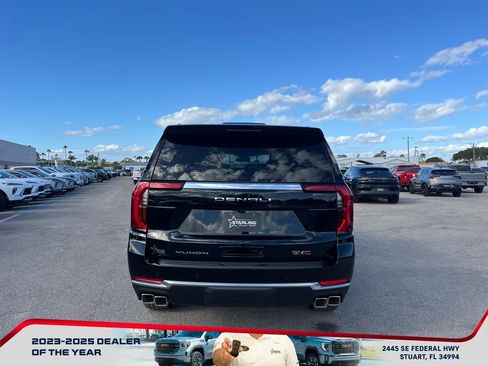 New 2026 GMC Yukon XL Denali image 7