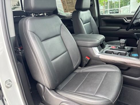 Used 2024 Chevrolet Silverado 1500 LTZ w/ Technology Package AWD/4WD image 32