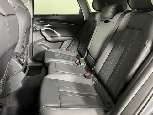 Used 2025 Audi Q5 Premium Plus w/ Premium Plus image 14