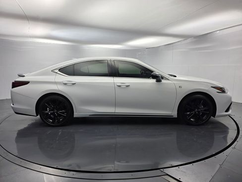 Used 2025 Lexus ES 350 F Sport image 3