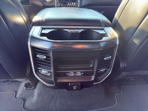 Used 2023 RAM 1500 Laramie AWD/4WD image 32