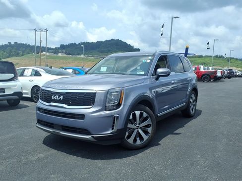 Used 2022 Kia Telluride S AWD/4WD image 3