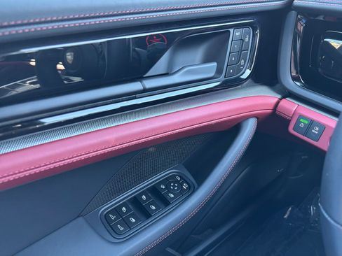 Used 2026 Porsche Panamera RWD image 11