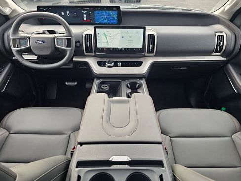 New 2025 Ford Expedition Active AWD/4WD image 19