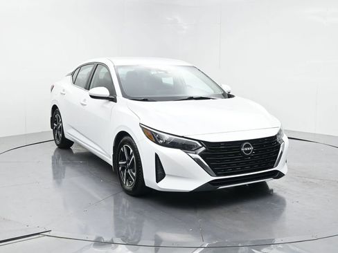 Used 2025 Nissan Sentra SV w/ All-Weather Package FWD image 2