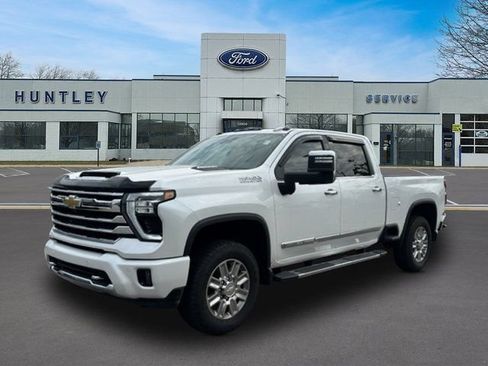 Used 2024 Chevrolet Silverado 2500 High Country w/ High Country Premium Package AWD/4WD image 1