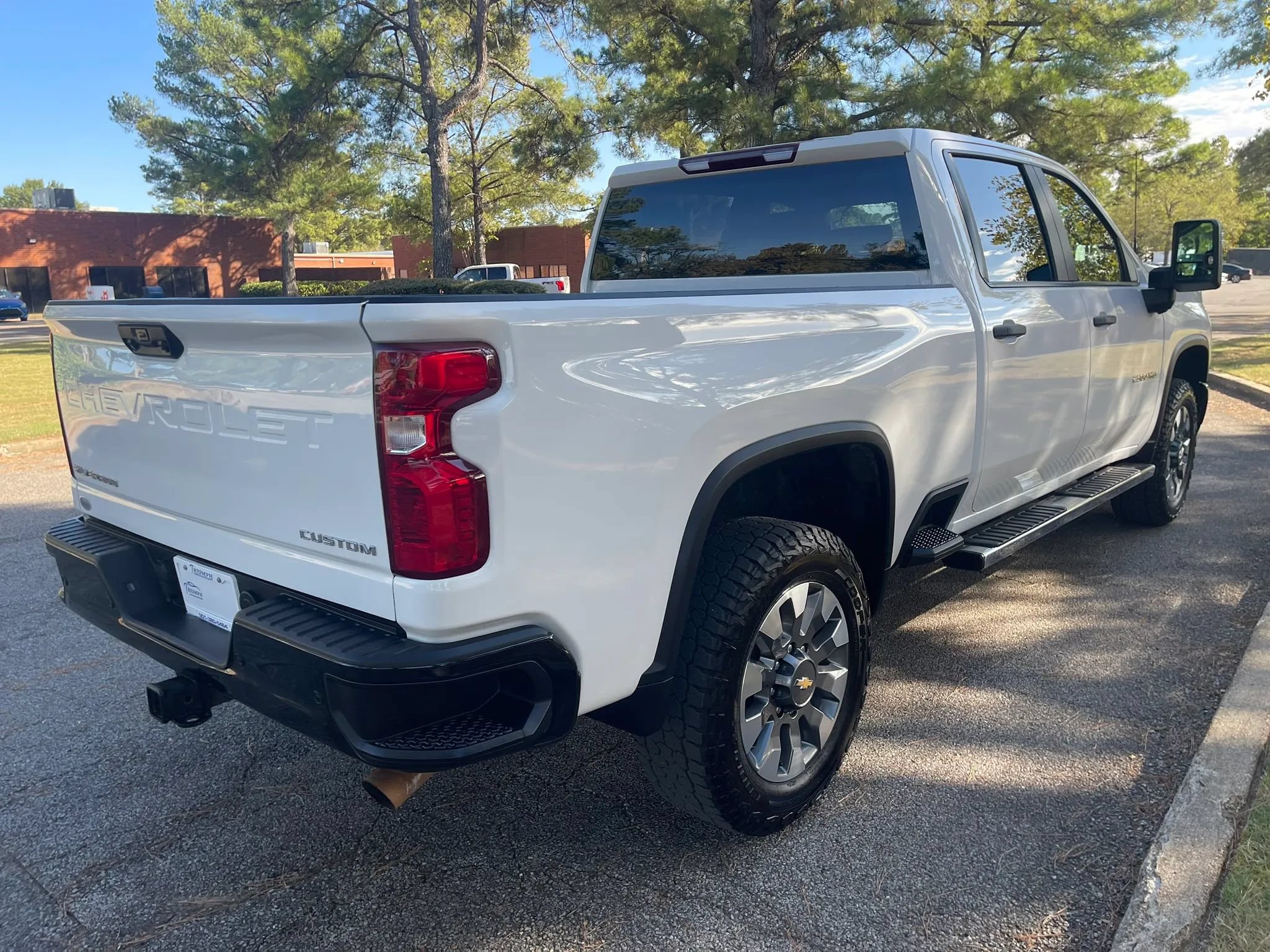 Used 2024 Chevrolet Silverado 2500 Custom w/ Custom Value Package RWD image 5