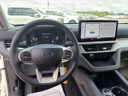 New 2026 Ford Explorer Active w/ Active Comfort Package RWD image 11