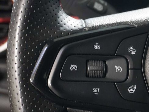 Certified 2024 Chevrolet Trax RS w/ Sunroof Package image 26