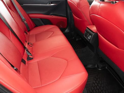Used 2019 Toyota Camry XSE FWD image 12