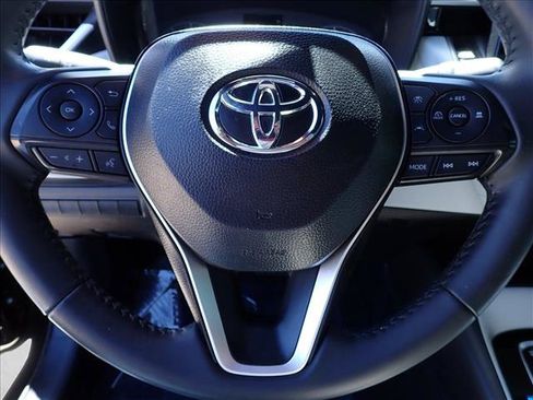 Used 2025 Toyota Corolla SE FWD image 14