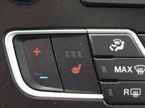 Used 2019 Ford Fusion SE image 41