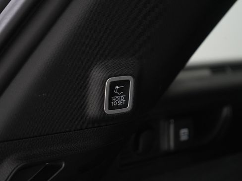 Used 2023 Jeep Grand Cherokee Summit AWD/4WD image 17
