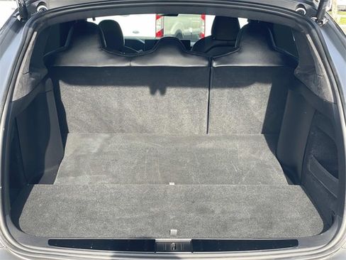 Used 2022 Tesla Model X image 24