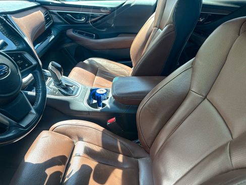 Used 2021 Subaru Outback Touring AWD/4WD image 12