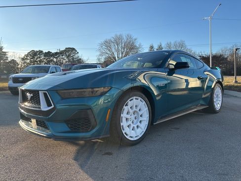 New 2026 Ford Mustang GT Premium w/ GT Performance Package image 3