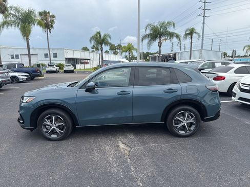 Used 2025 Honda HR-V EX-L image 4