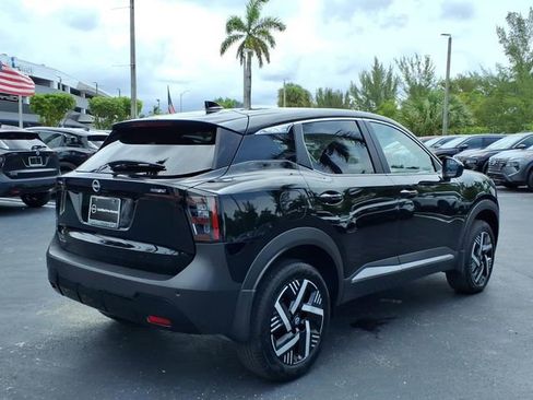 Used 2025 Nissan Kicks SV FWD image 14