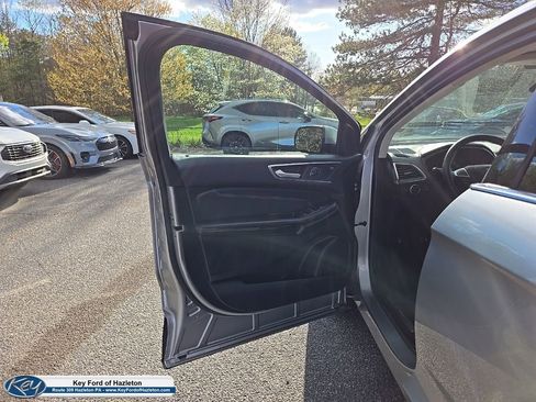 Certified 2023 Ford Edge Titanium w/ Class II Trailer Tow Package AWD/4WD image 38