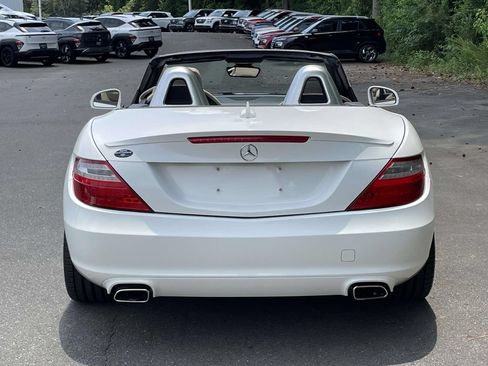 Used 2015 Mercedes-Benz SLK 250 image 9