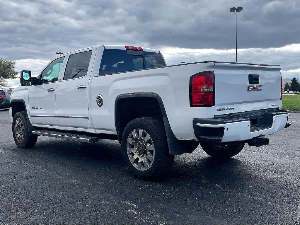 Used 2015 GMC Sierra 2500 Denali w/ Duramax Plus Package AWD/4WD image 3