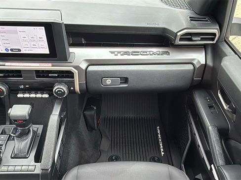 Certified 2025 Toyota Tacoma TRD Sport image 29