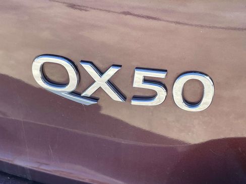 Used 2017 INFINITI QX50 AWD w/ Premium Plus Package image 8