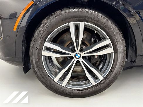 Used 2023 BMW X7 xDrive40i w/ M Sport Package image 35