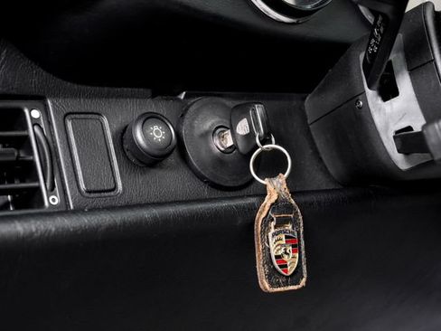 Used 1995 Porsche 911 Carrera RWD image 10