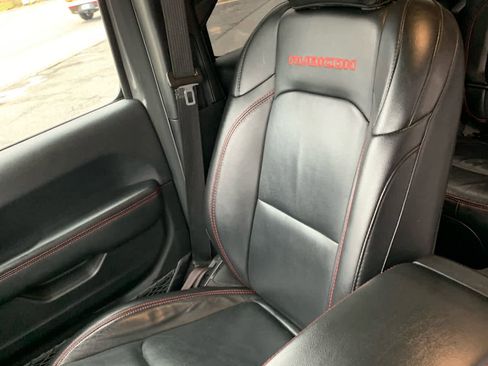 Used 2019 Jeep Wrangler Unlimited Rubicon image 21