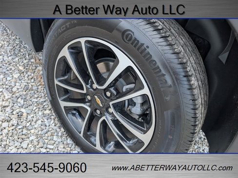 Used 2025 Chevrolet TrailBlazer LT AWD/4WD image 19