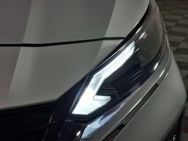 Used 2024 Nissan Altima 2.5 SL FWD image 12