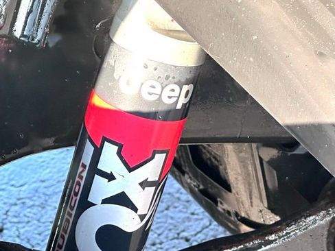 Used 2021 Jeep Gladiator Rubicon w/ Trailer Tow Package image 12