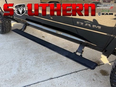 Used 2024 RAM 2500 Limited image 24