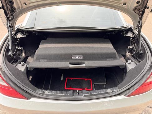Used 2015 Mercedes-Benz SLK 250 image 29