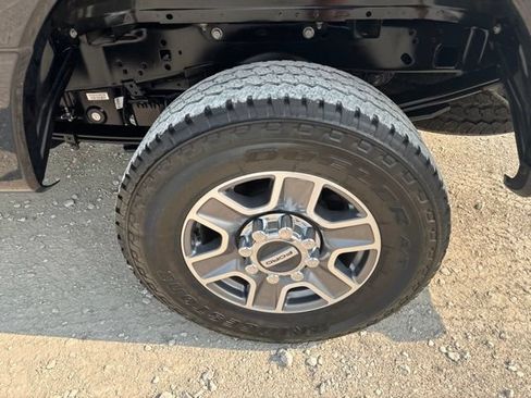 Used 2025 Ford F250 Lariat AWD/4WD image 31