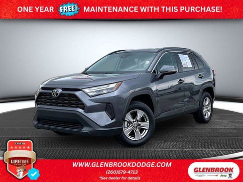 Used 2025 Toyota RAV4 XLE FWD image 1