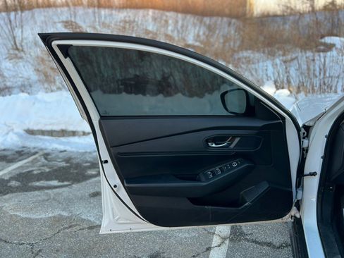 Used 2023 Honda Accord EX image 30