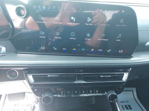 New 2026 Chevrolet Traverse LT w/ Driver Confidence Package FWD image 19