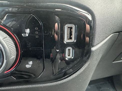 Used 2022 Chevrolet Silverado 1500 LT image 25