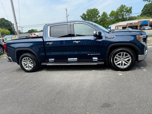 Used 2022 GMC Sierra 1500 SLT w/ SLT Convenience Package AWD/4WD image 7